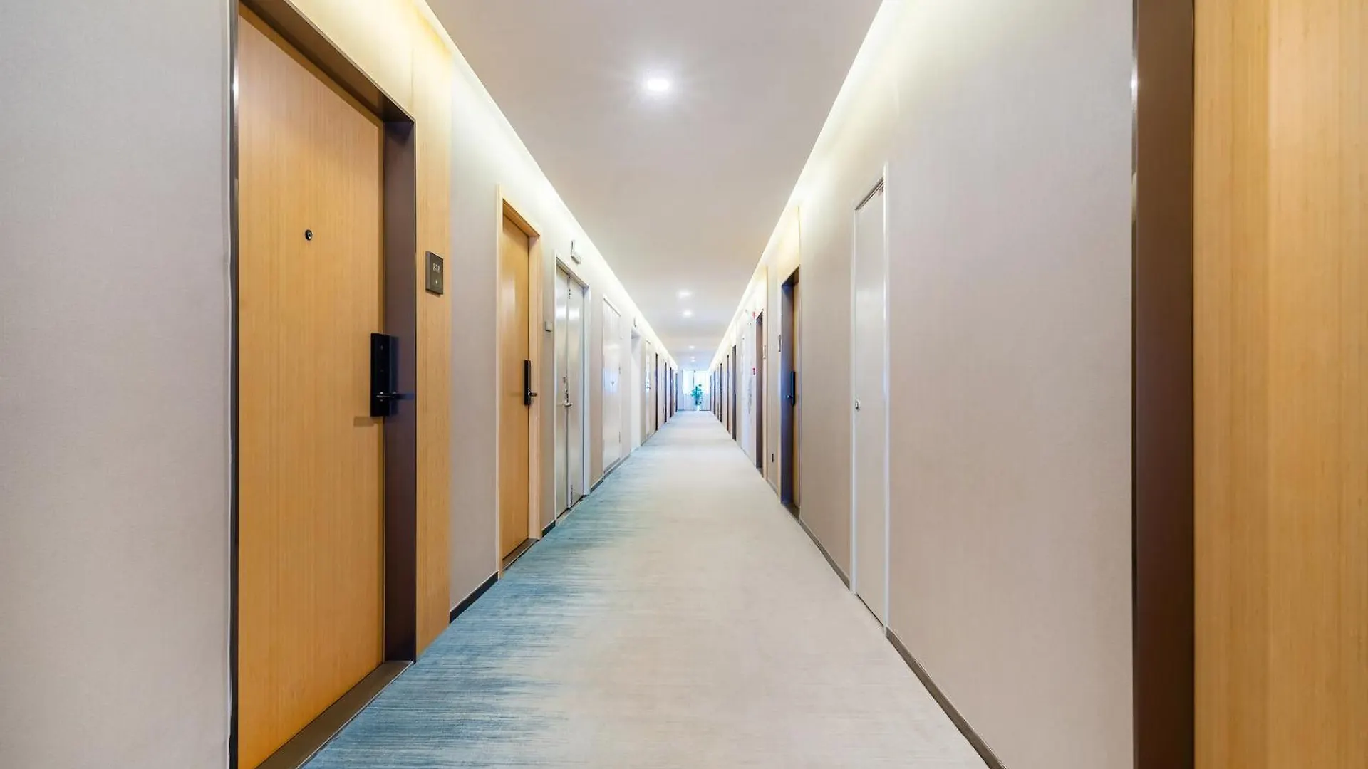 Suzhou Sys Hotel - Suzhou New District Railway Station 3*, Σουτσόου